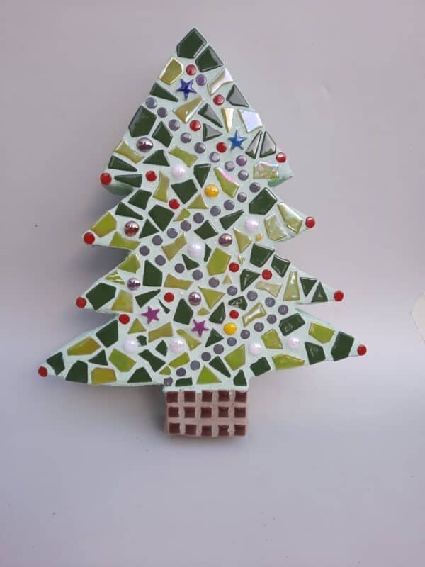 Workshop kerstboom van mozaïek maken